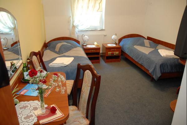 Hotel Restauracja Kaukaska Jadwiga Choroszy Wolsztyn Camera foto